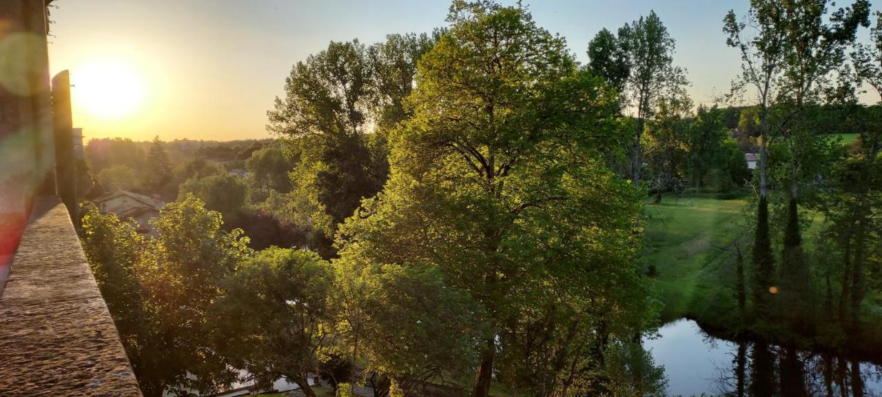 Chateau Des Senechaux, Bourdeilles Екстер'єр фото